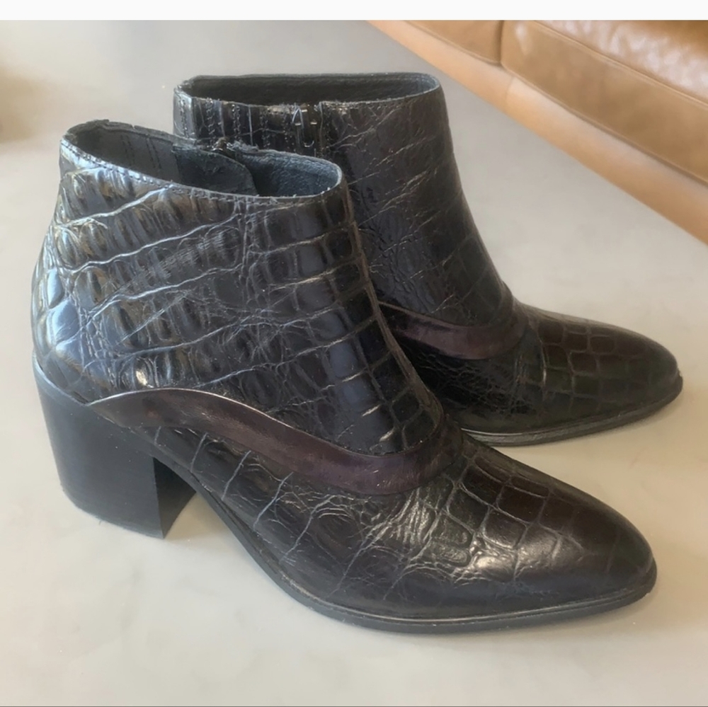 Jeffrey Campbell Croc Embossed Leather Bootie 7.5
